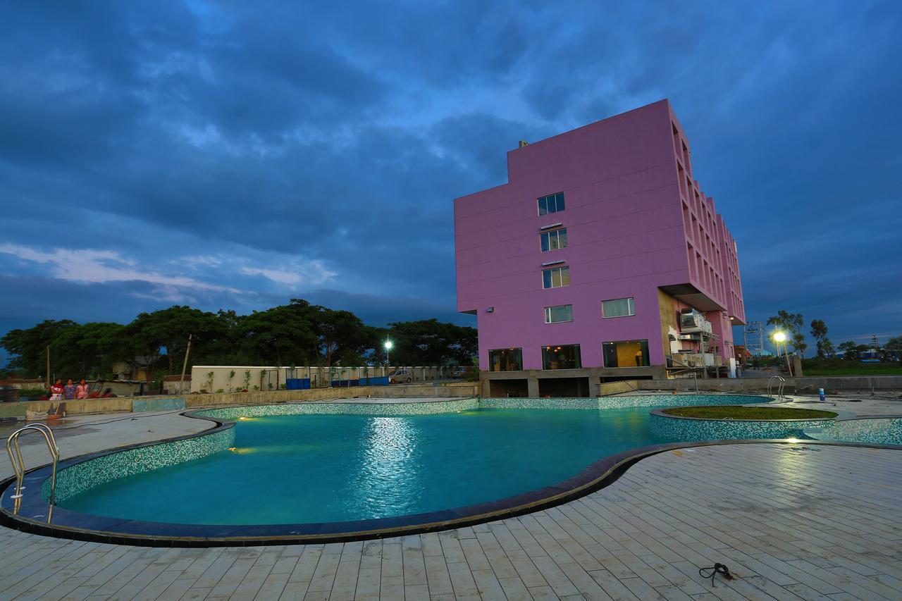 Nandan Kanan Hotel & Resort Sipra エクステリア 写真
